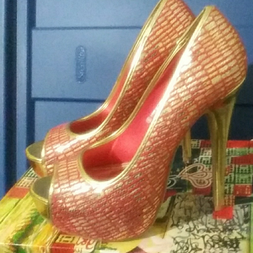 Shoes
